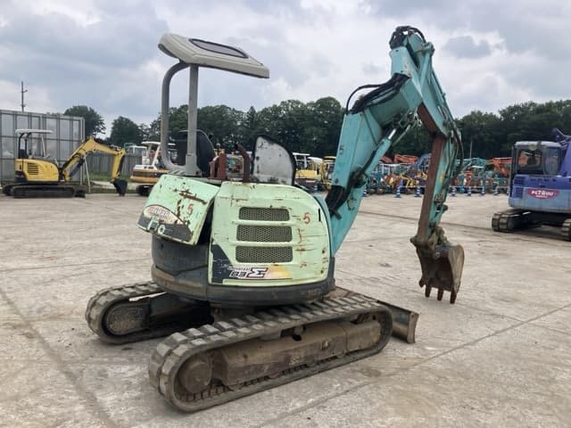 MINI EXCAVATOR — Auction (lot 8451-105)