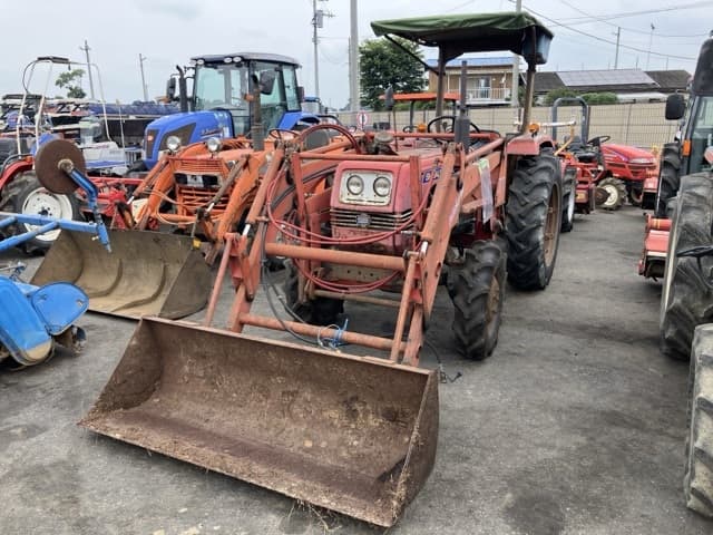 Tractor — Auction (lot 8451-1056)