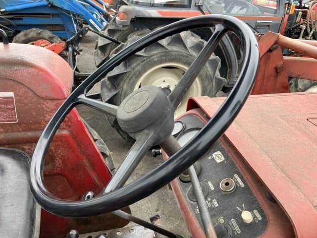 Tractor — Auction (lot 8451-1056)