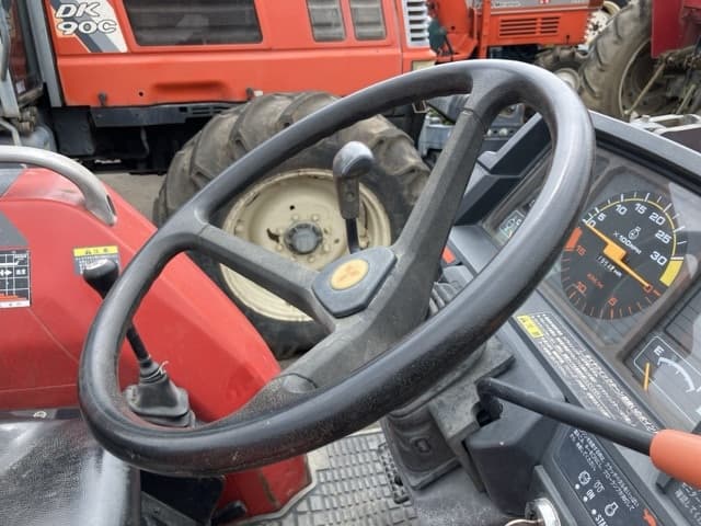 Tractor — Auction (lot 8451-1059)
