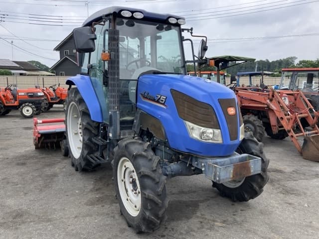 Tractor — Auction (lot 8451-1068)