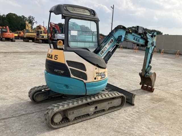 MINI EXCAVATOR — Auction (lot 8451-108)