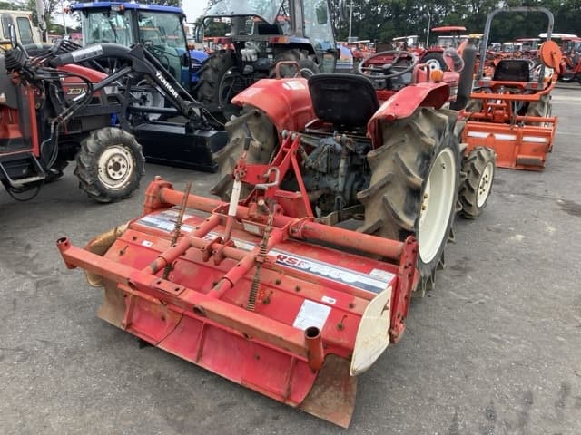 Tractor — Auction (lot 8451-1082)