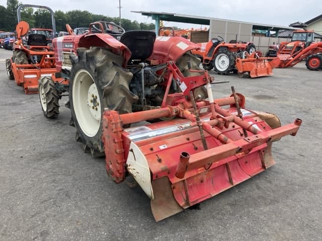 Tractor — Auction (lot 8451-1082)