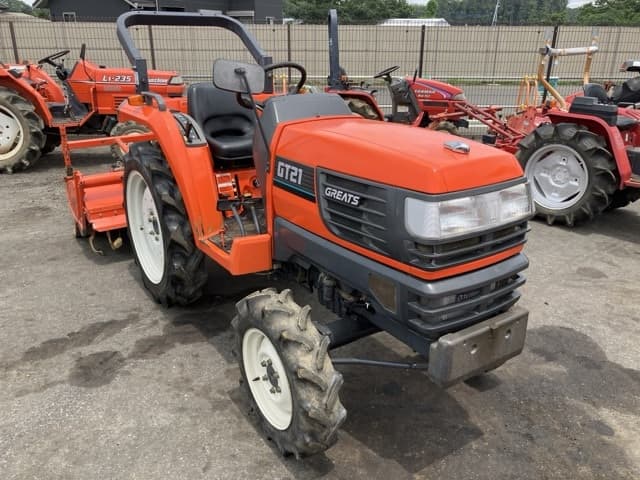 Tractor — Auction (lot 8451-1097)
