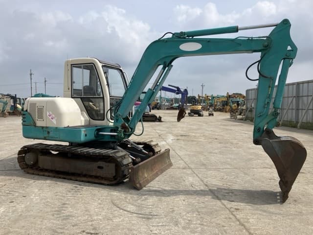 MINI EXCAVATOR — Auction (lot 8451-11)