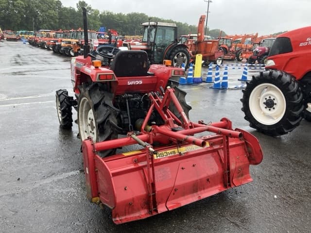 Tractor — Auction (lot 8451-1113)