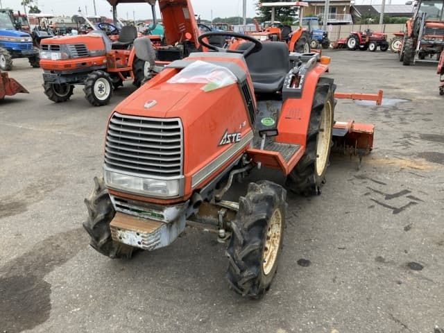 Tractor — Auction (lot 8451-1115)