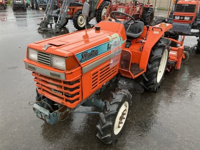 Tractor — Auction (lot 8451-1119)