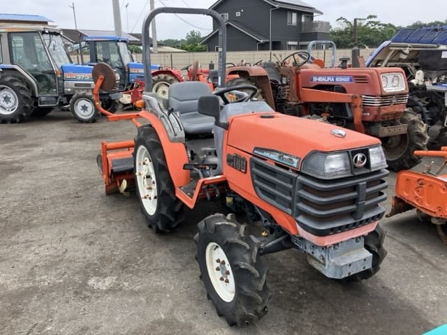 Tractor — Auction (lot 8451-1120)