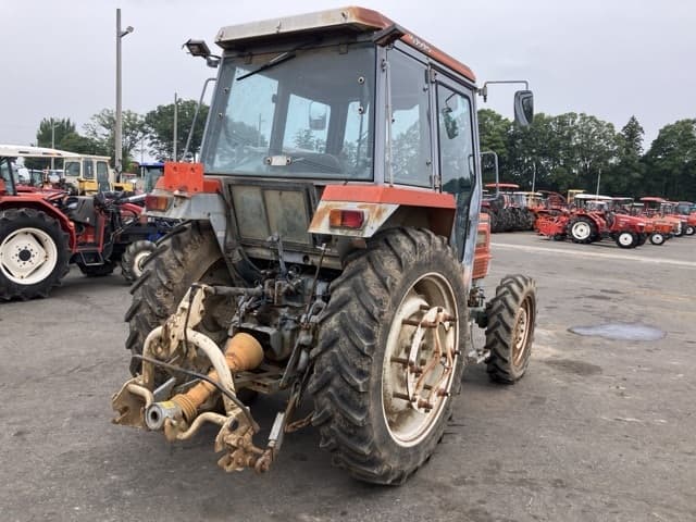 Tractor — Auction (lot 8451-1129)
