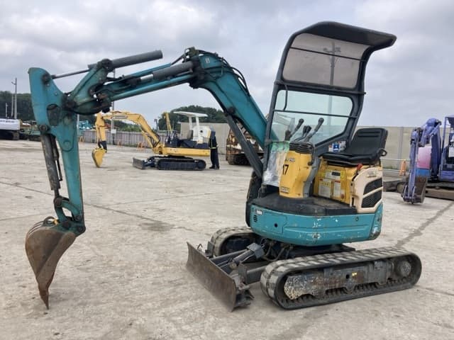 MINI EXCAVATOR — Auction (lot 8451-113)