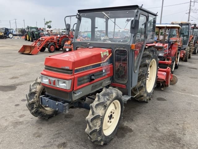 Tractor — Auction (lot 8451-1130)