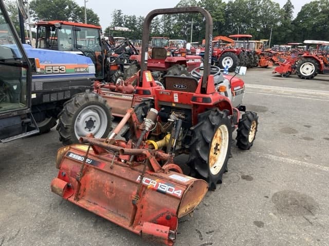 Tractor — Auction (lot 8451-1131)
