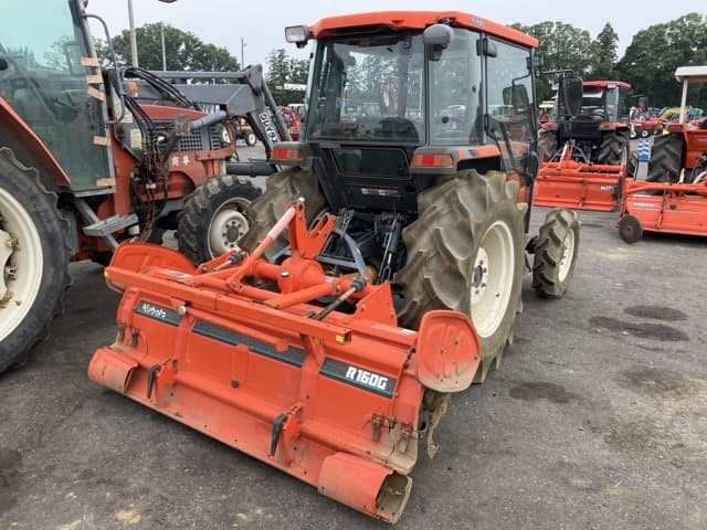 Tractor — Auction (lot 8451-1137)