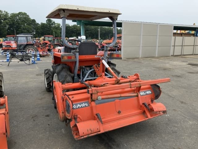 Tractor — Auction (lot 8451-1138)