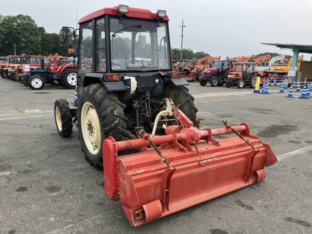 Tractor — Auction (lot 8451-1150)