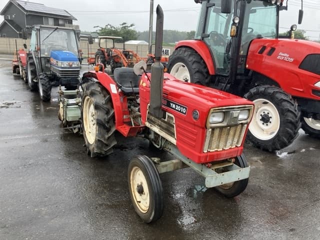 Tractor — Auction (lot 8451-1161)