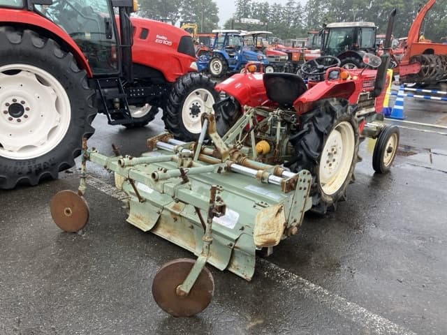 Tractor — Auction (lot 8451-1161)