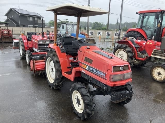 Tractor — Auction (lot 8451-1162)