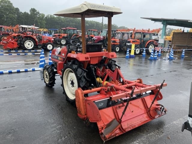 Tractor — Auction (lot 8451-1162)