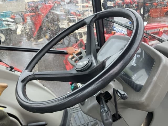 Tractor — Auction (lot 8451-1167)