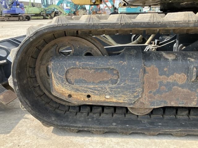 MINI EXCAVATOR — Auction (lot 8451-117)