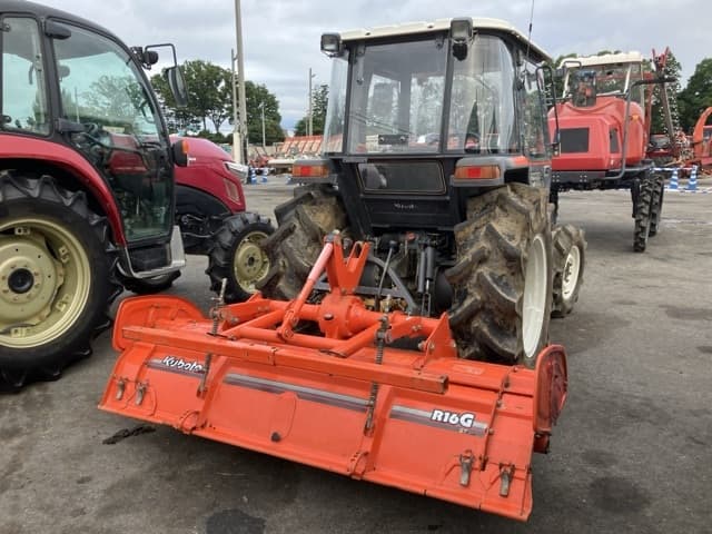 Tractor — Auction (lot 8451-1185)