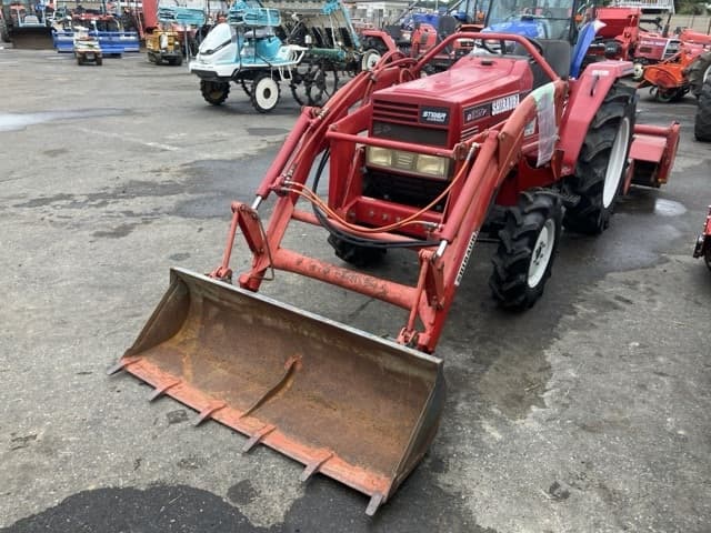 Tractor — Auction (lot 8451-1194)