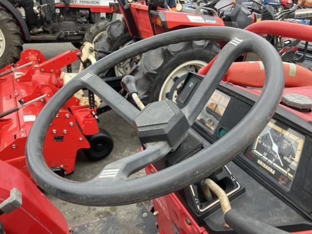 Tractor — Auction (lot 8451-1194)