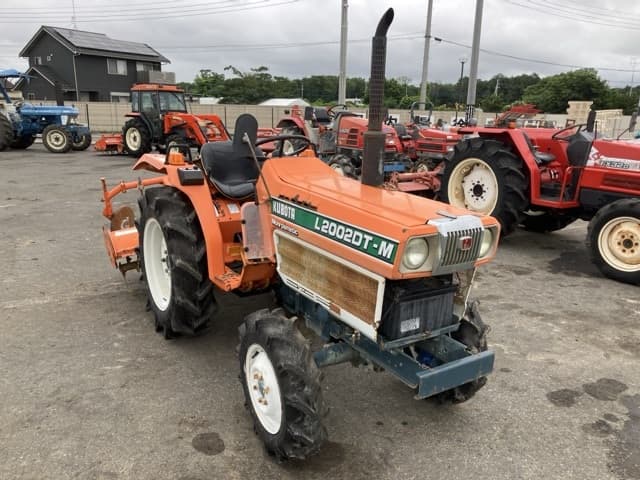Tractor — Auction (lot 8451-1198)