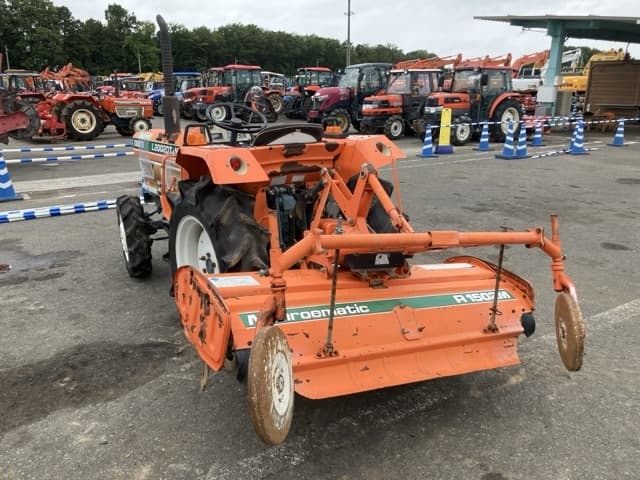 Tractor — Auction (lot 8451-1198)