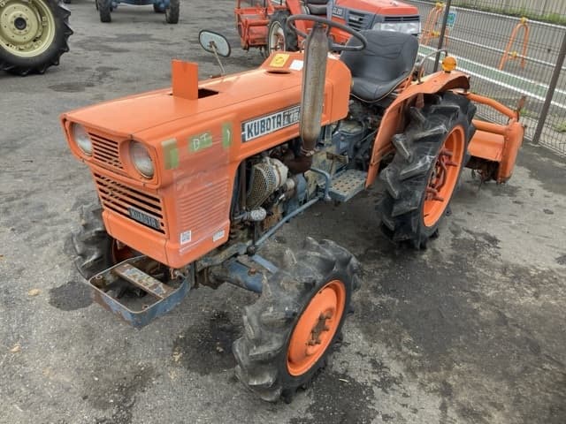 Tractor — Auction (lot 8451-1199)