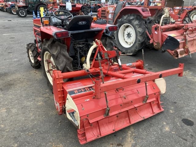 Tractor — Auction (lot 8451-1201)