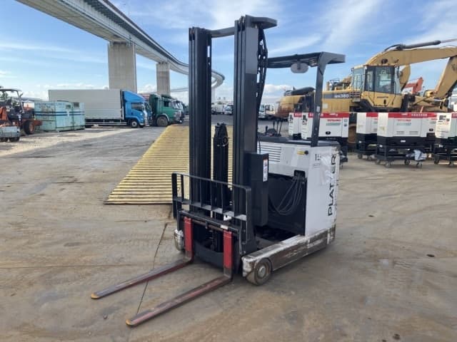 Reach Forklift — Auction (lot 8451-12022)