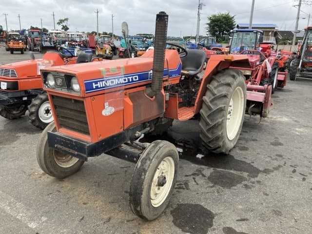 Tractor — Auction (lot 8451-1212)