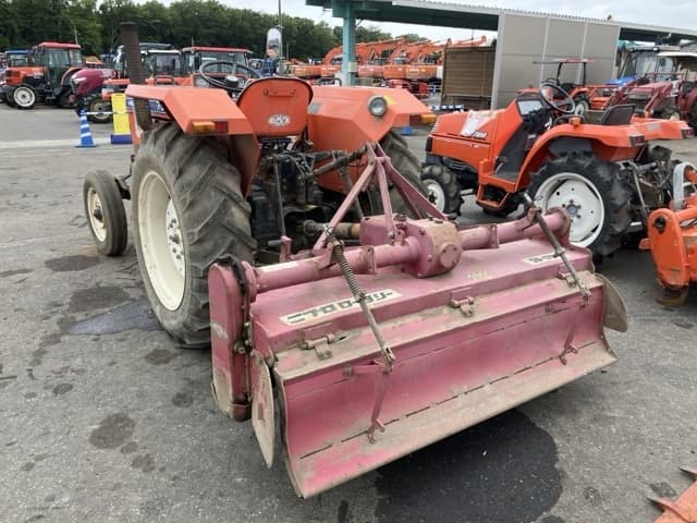 Tractor — Auction (lot 8451-1212)