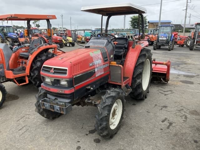 Tractor — Auction (lot 8451-1223)