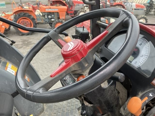 Tractor — Auction (lot 8451-1227)