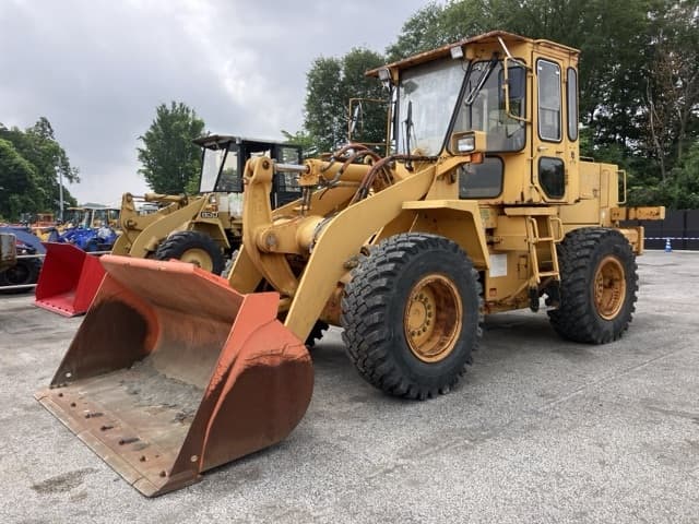 WHEEL LOADER — Auction (lot 8451-123)