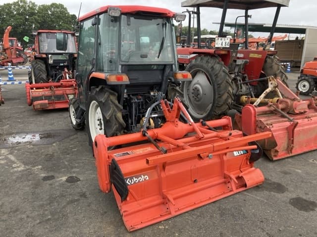 Tractor — Auction (lot 8451-1237)