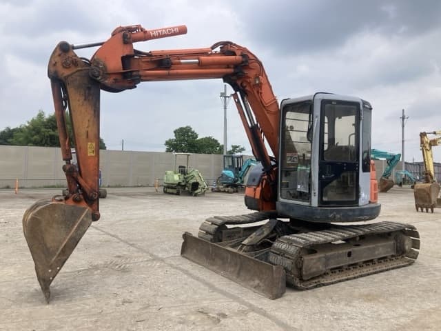 EXCAVATOR — Auction (lot 8451-124)