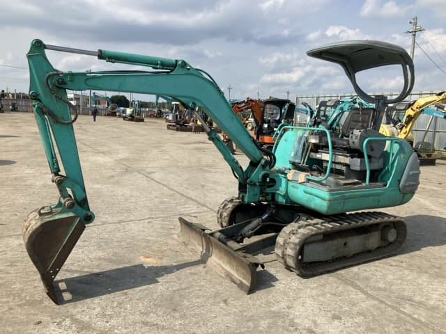MINI EXCAVATOR — Auction (lot 8451-127)