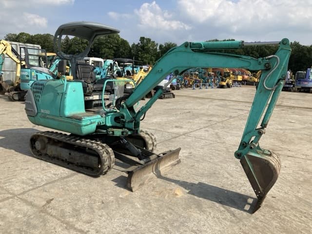 MINI EXCAVATOR — Auction (lot 8451-127)