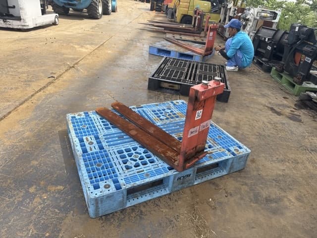 Forklift Nail — Auction (lot 8451-13003)