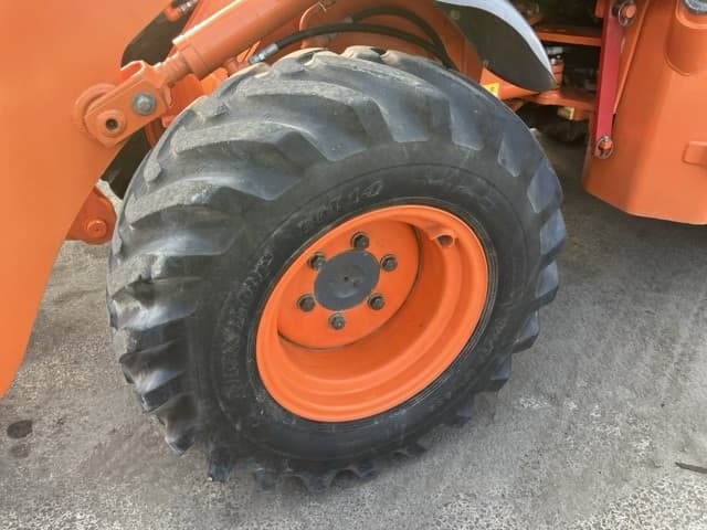 MINI WHEEL LOADER — Auction (lot 8451-132)