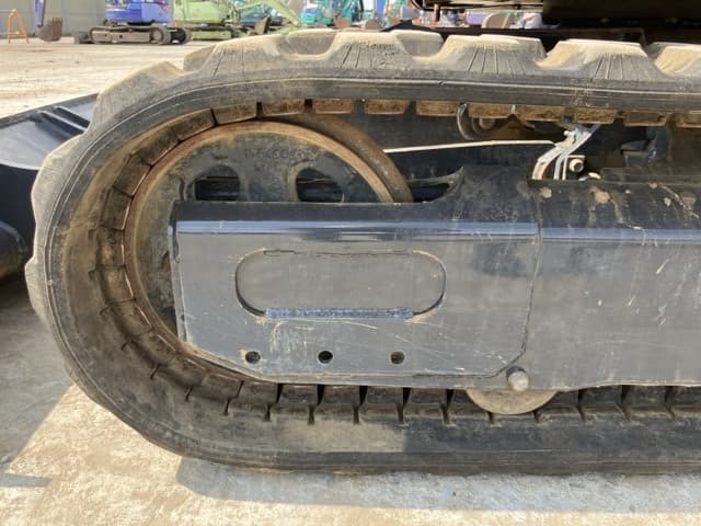 MINI EXCAVATOR — Auction (lot 8451-137)