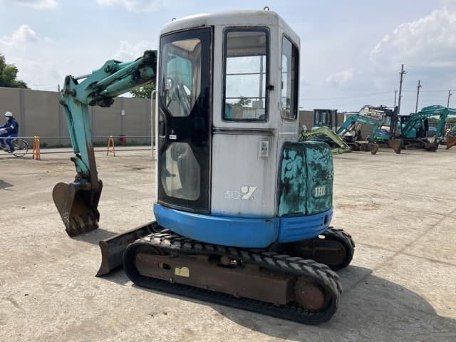 MINI EXCAVATOR — Auction (lot 8451-139)