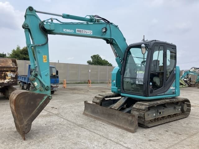 EXCAVATOR — Auction (lot 8451-145)