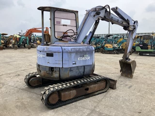 MINI EXCAVATOR — Auction (lot 8451-155)